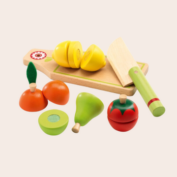 Set de frutas y vegetales de madera para cortar