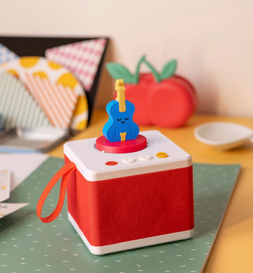 Personaje sonoro "música clásica de violonchelo" - FABA