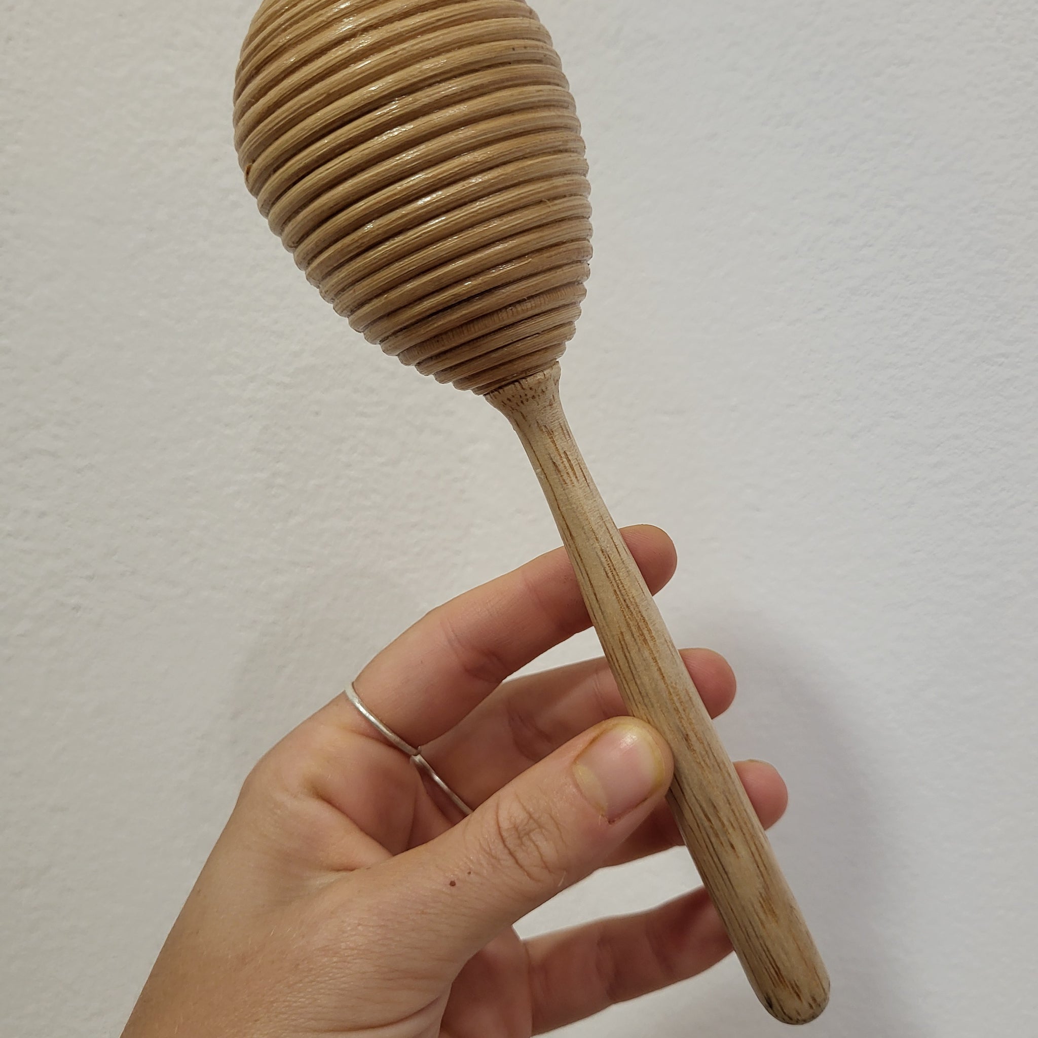 Maraca de ratán