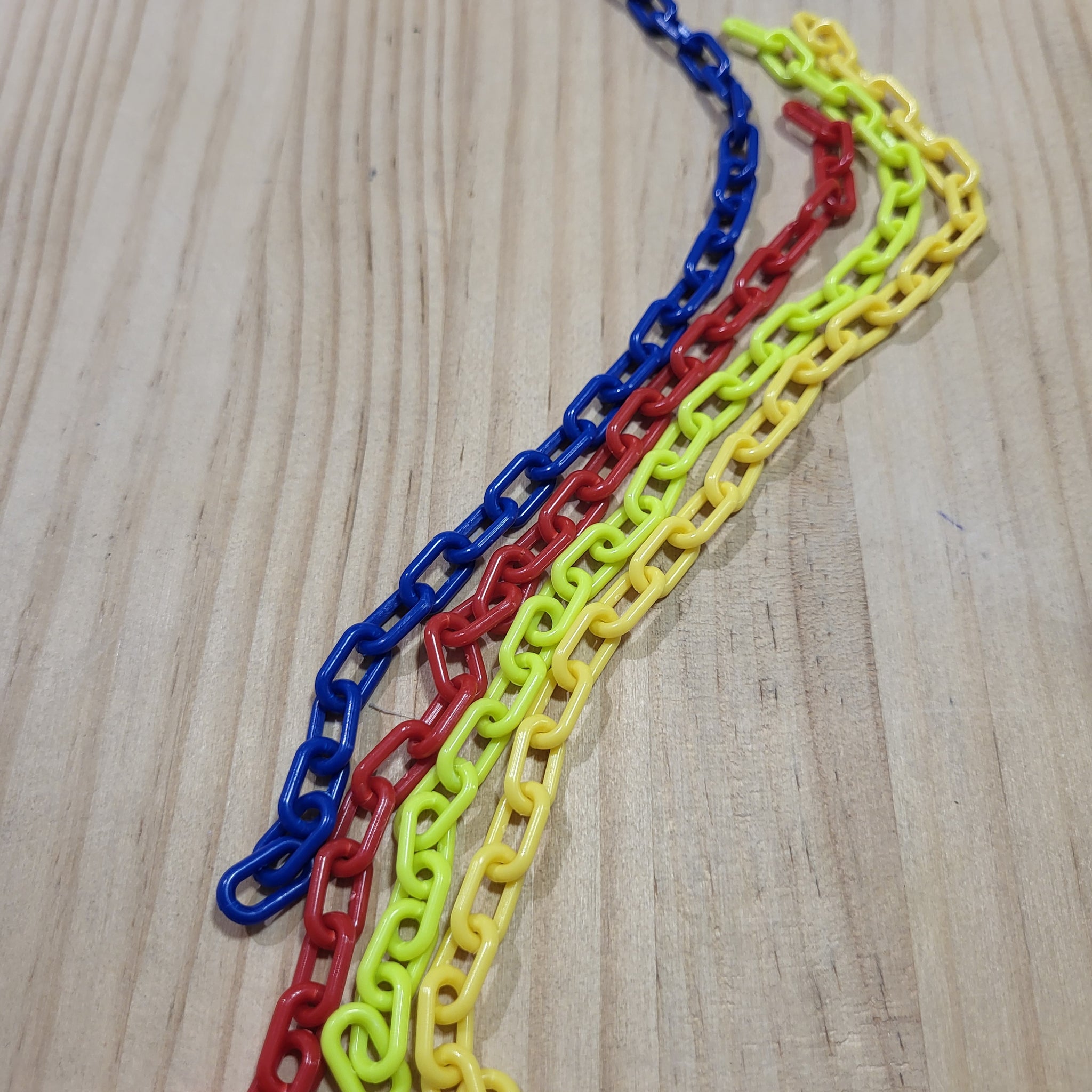 Cadena de colores para cesto de los tesoros